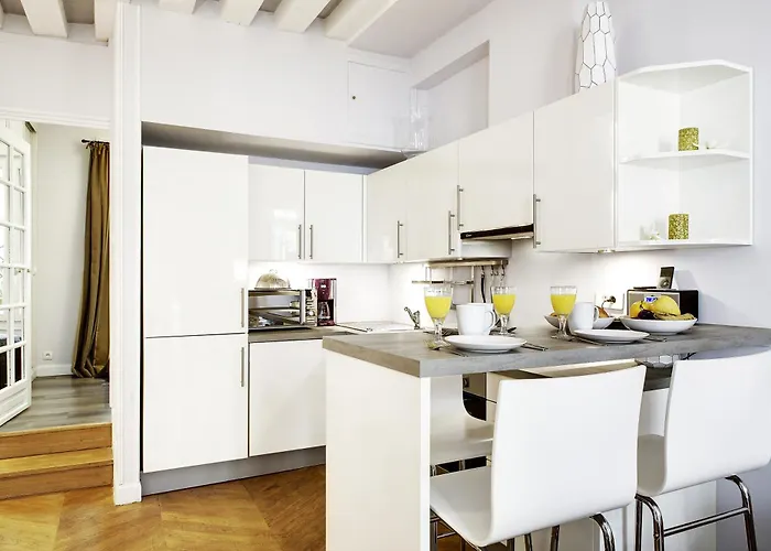 Apartment Marais Paris