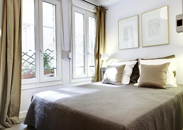 Apartment Marais